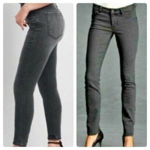 CAbi Rain Low-Rise Stonewash Black Jeggings #966
Size 4